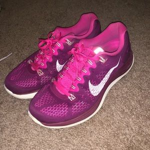 Nike pink tennis shoes size 8.5